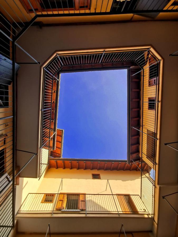 La Casa Del Sarto - Rooms And Apartments Lecco Buitenkant foto