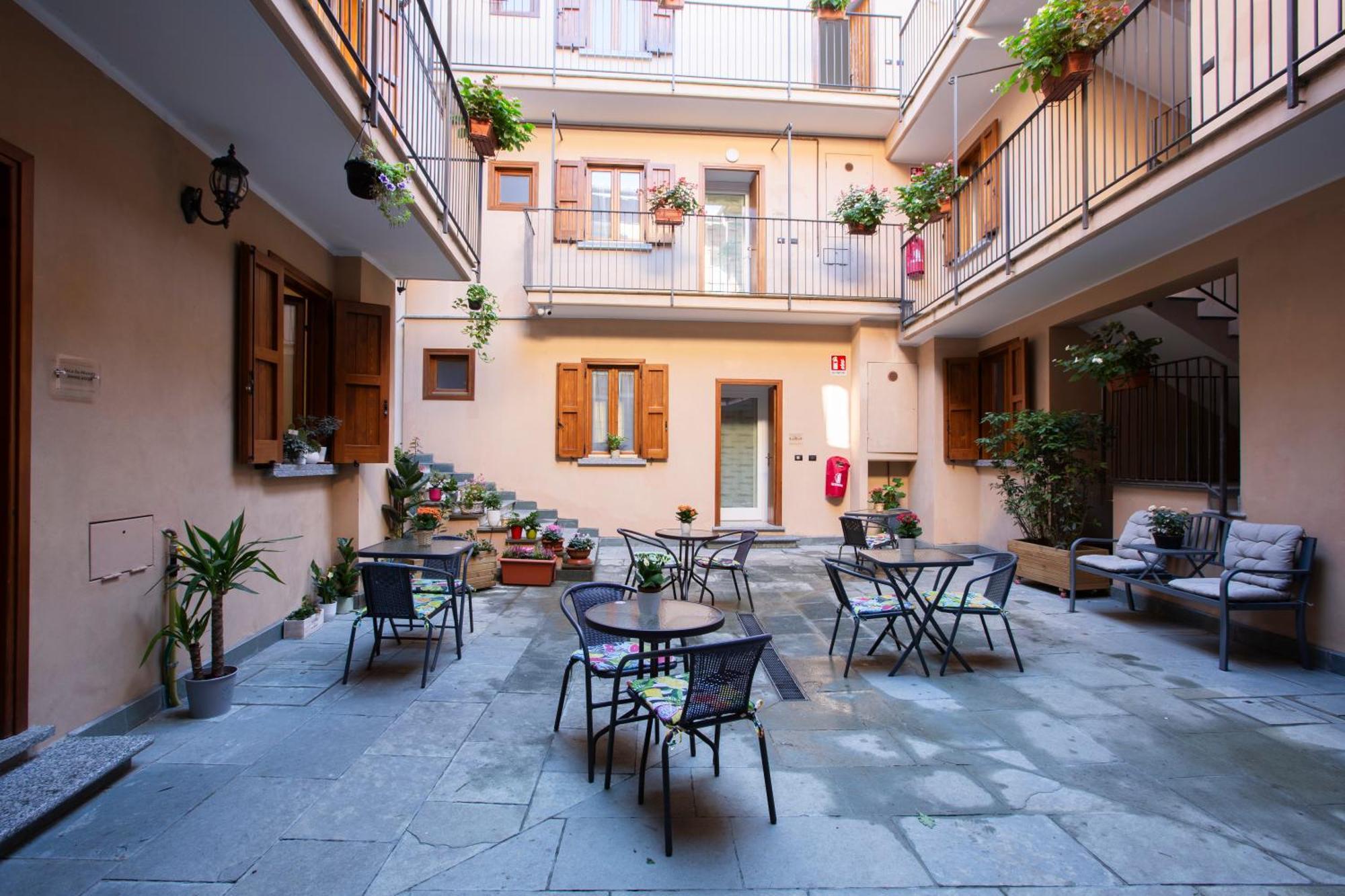 La Casa Del Sarto - Rooms And Apartments Lecco Buitenkant foto